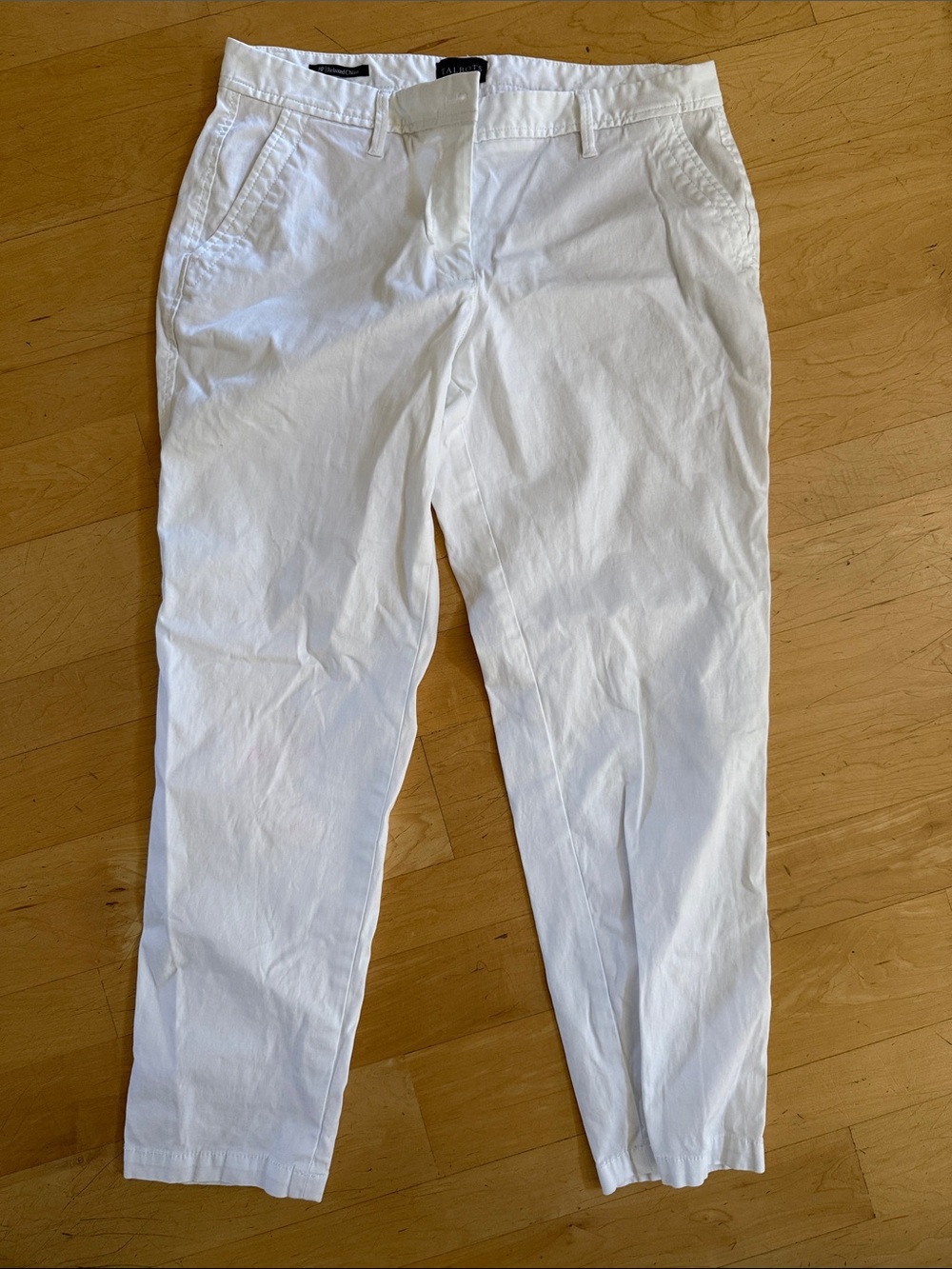 Women's White Casual Chino Pants - Classic Summer Staple